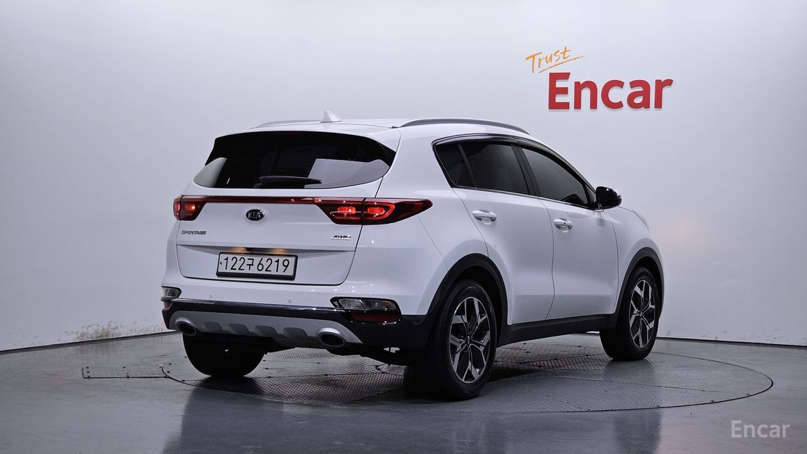 Kia Sportage - фото 1