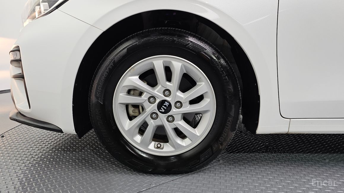 Kia K3 - фото 4