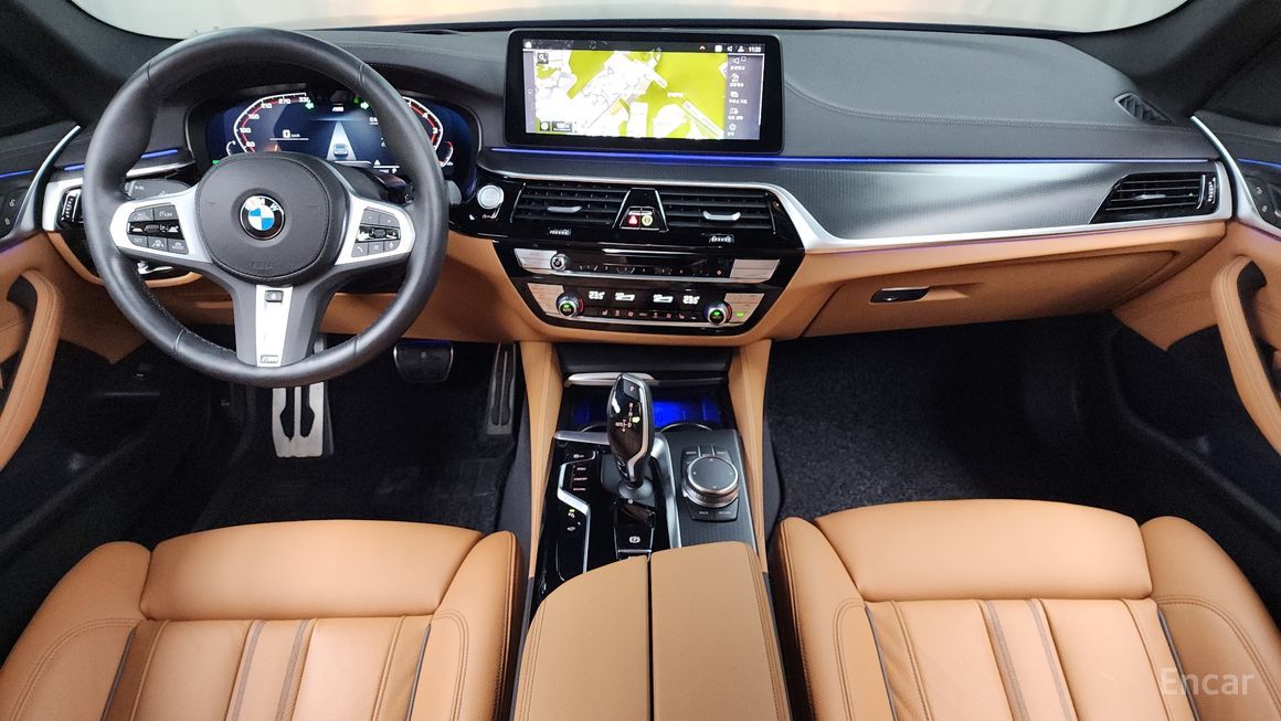 BMW 5 Series - фото 6
