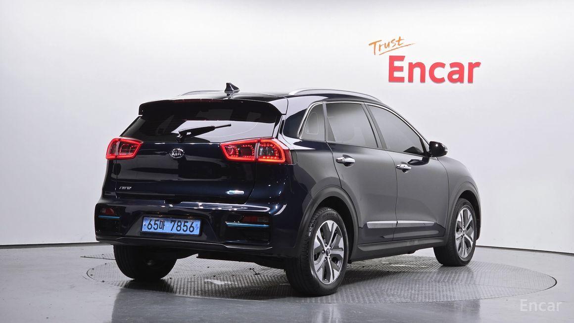 Kia Niro - фото 1
