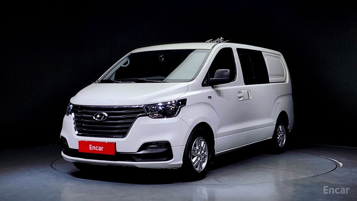 Hyundai Starex - фото 0