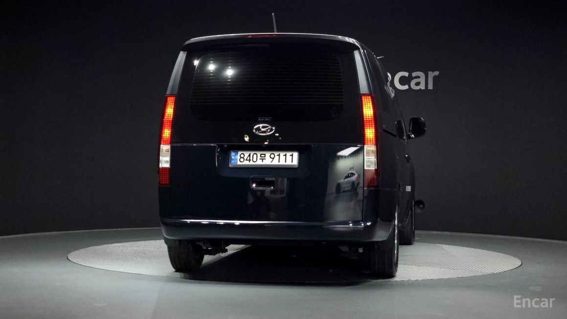 Hyundai Staria - фото 3