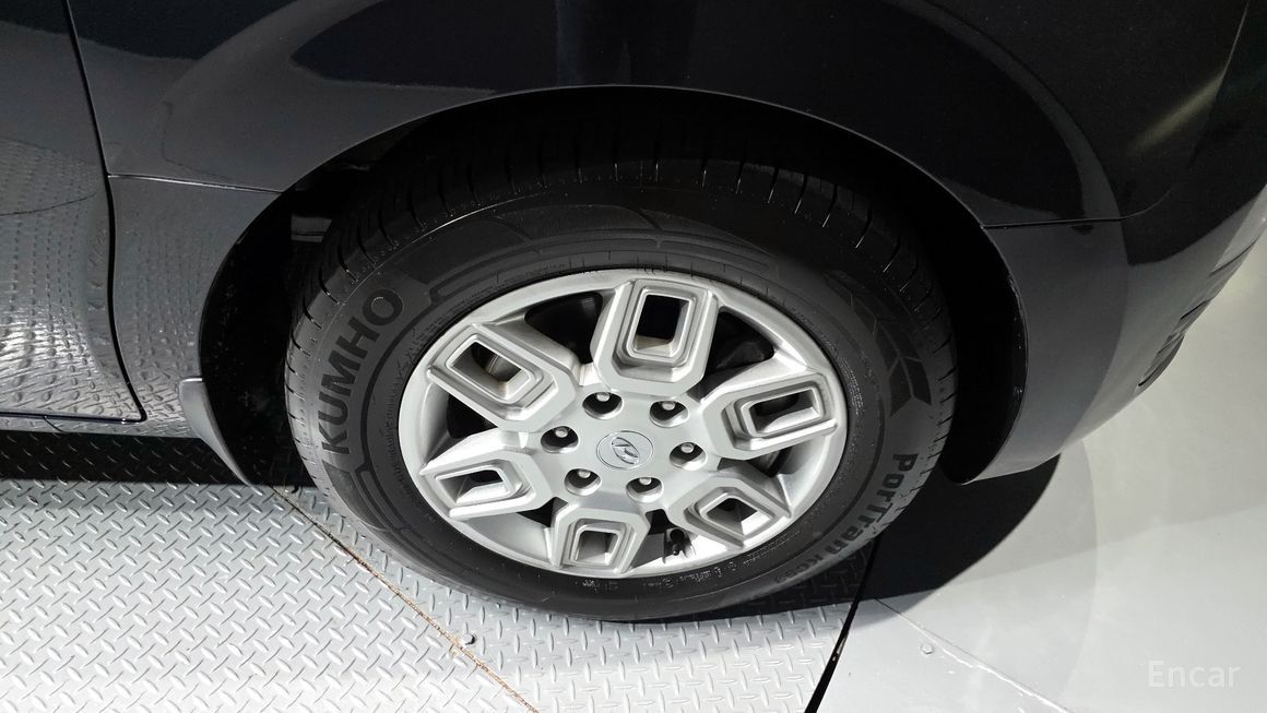 Hyundai Staria - фото 4