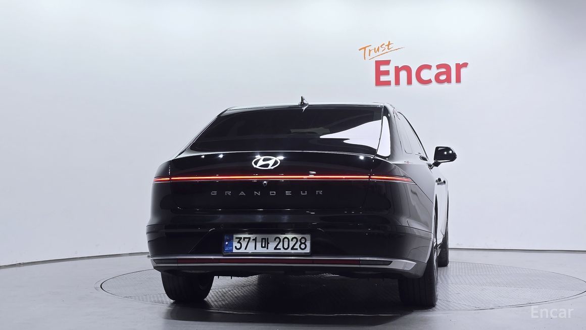 Hyundai Grandeur - фото 3