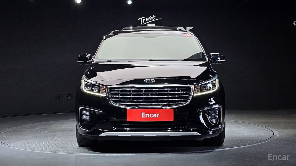 Kia Carnival - фото 2