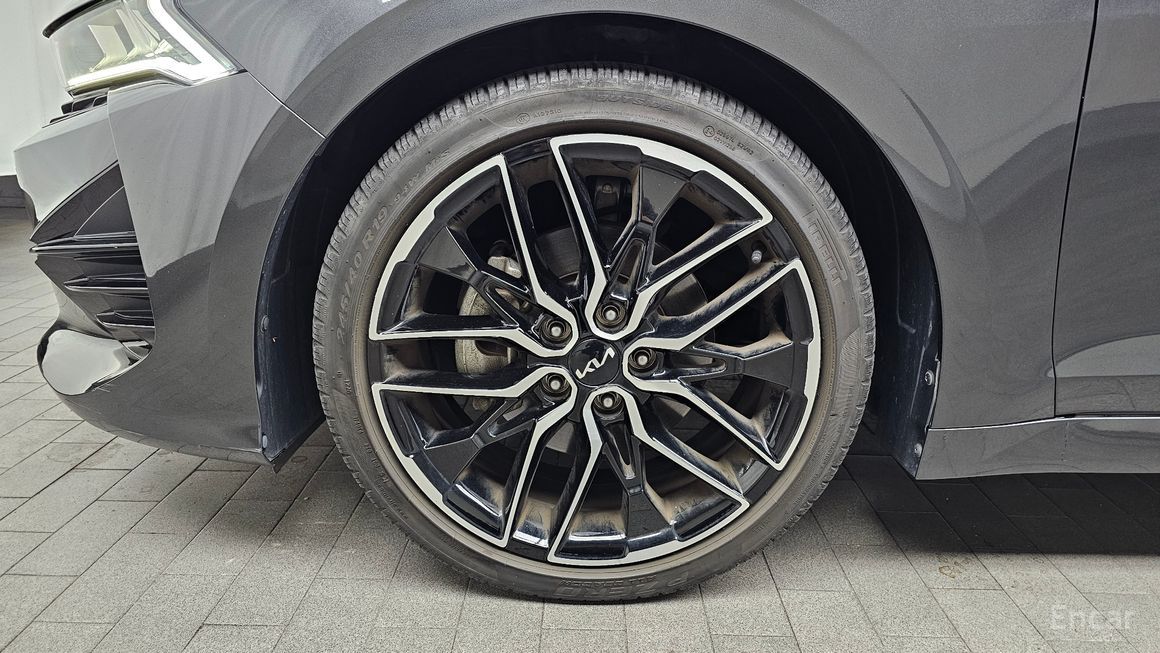 Kia K5 - фото 4