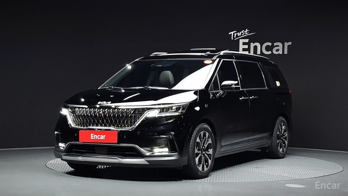 Kia Carnival - фото 0