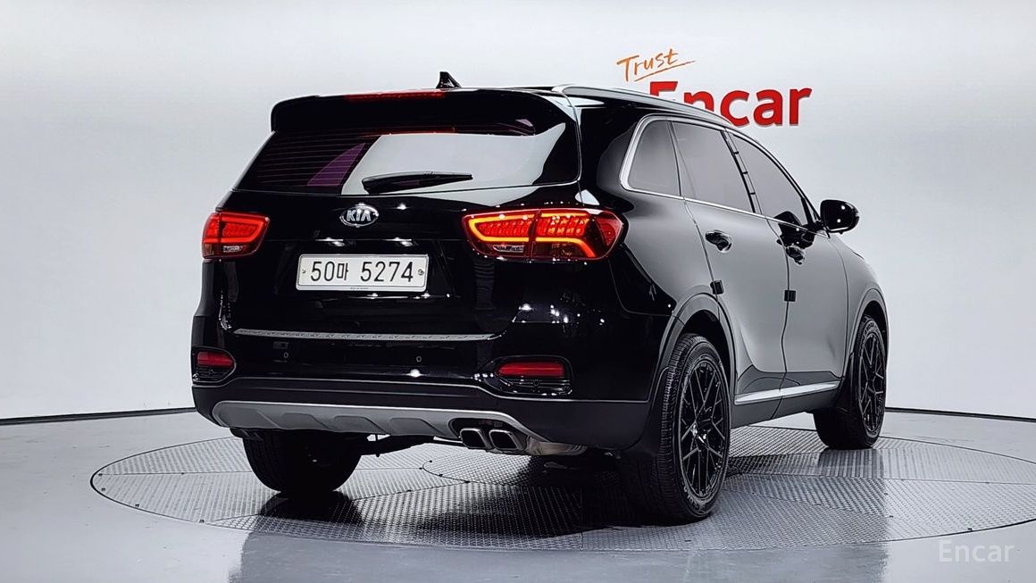 Kia Sorento - фото 1