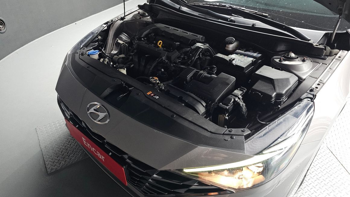 Hyundai Avante - фото 5