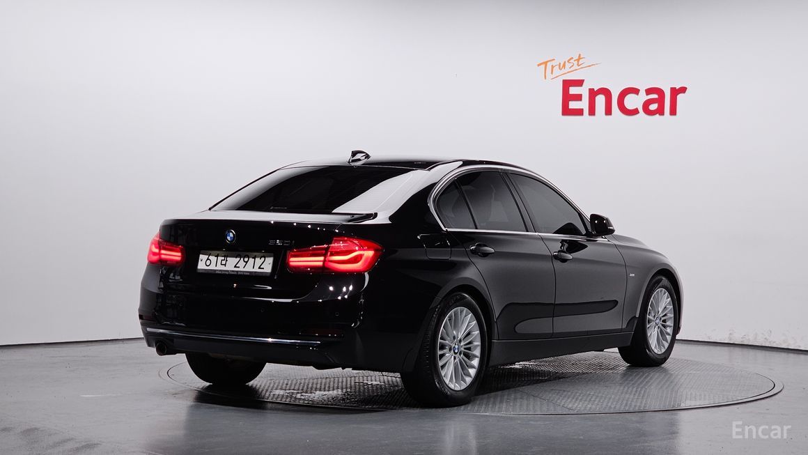 BMW 3 Series - фото 1
