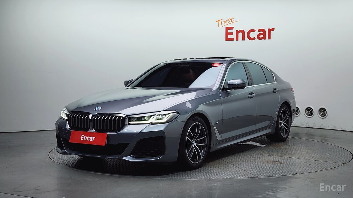 BMW 5 Series - фото 0