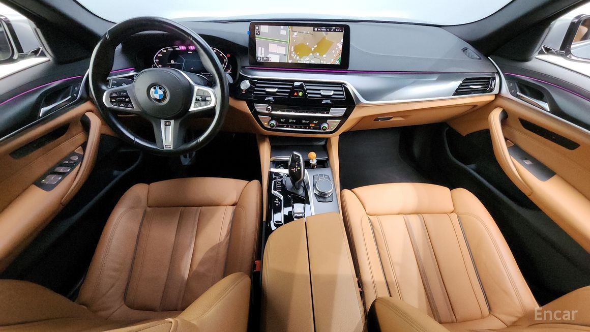 BMW 5 Series - фото 6