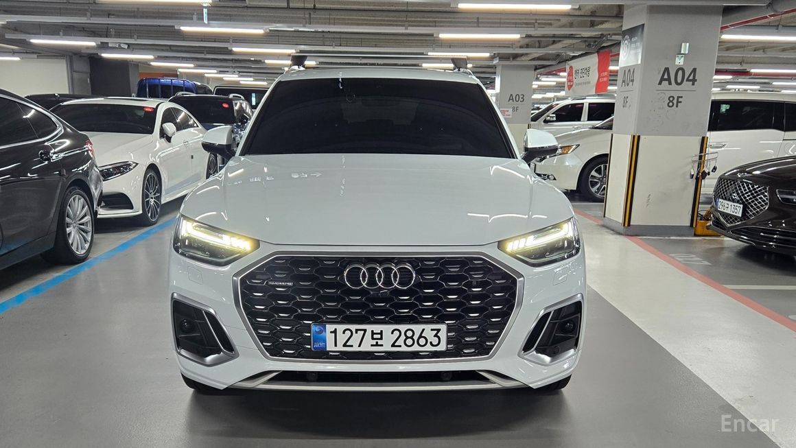 Audi Q5 - фото 0