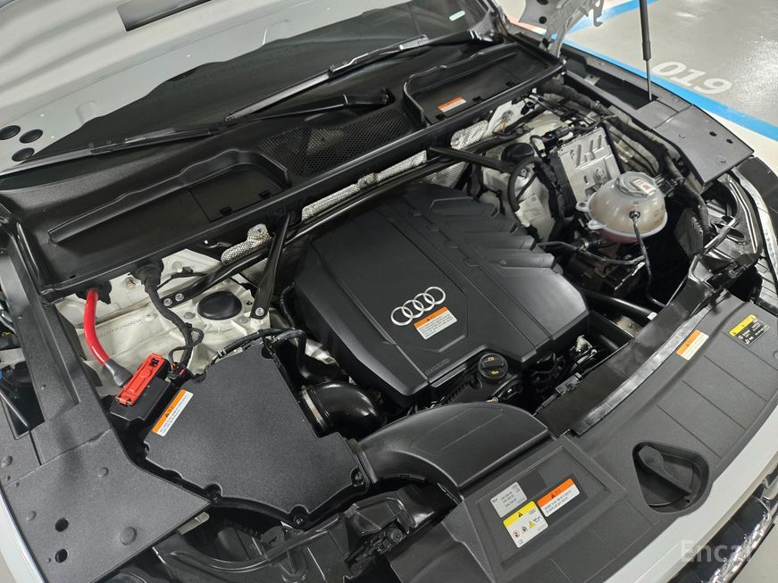 Audi Q5 - фото 4