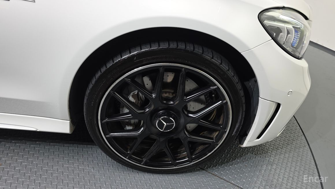 Mercedes-Benz C-Class - фото 4