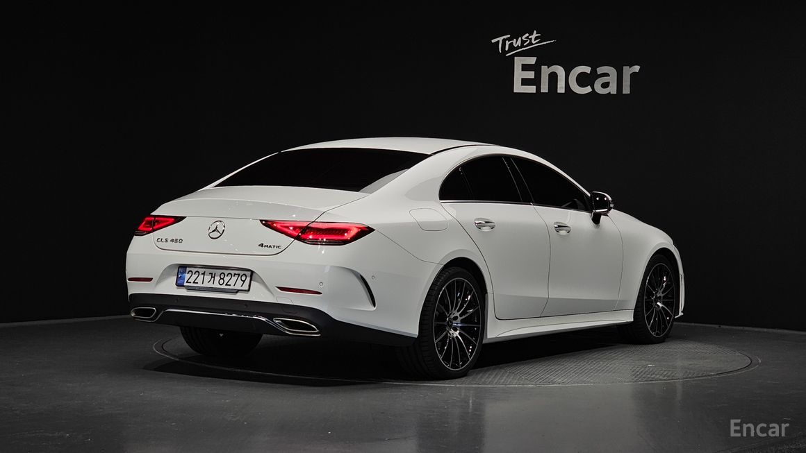 Mercedes-Benz CLS-Class - фото 1