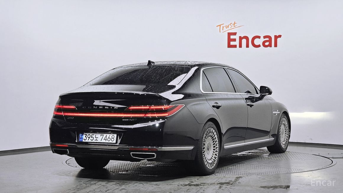 Genesis G90 - фото 1