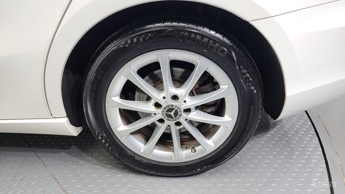 Mercedes-Benz A-Class - фото 4