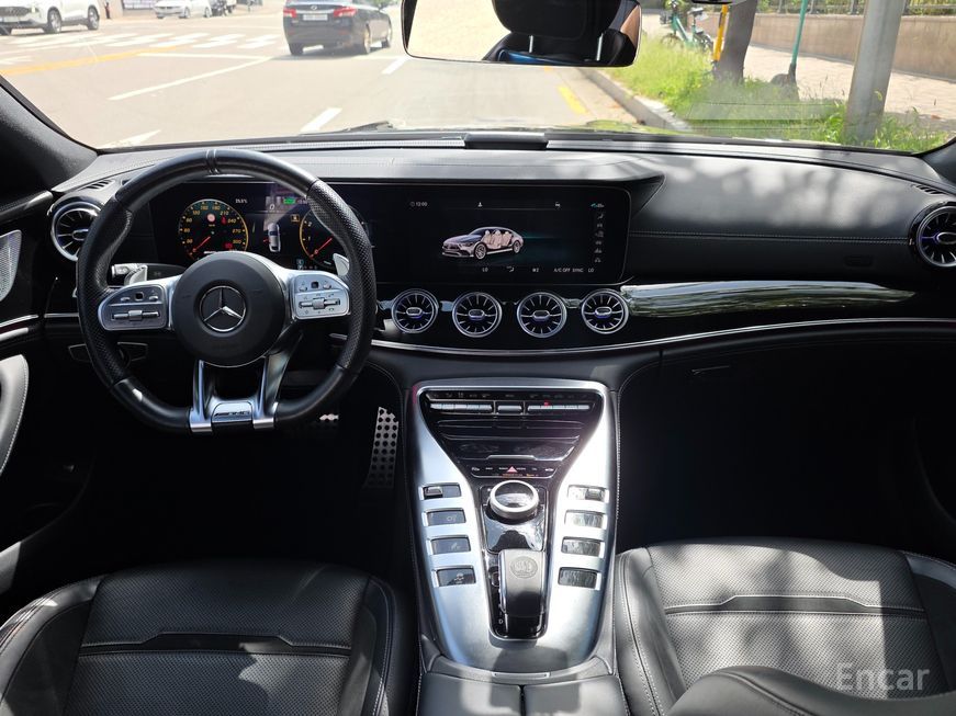 Mercedes-Benz AMG GT - фото 4