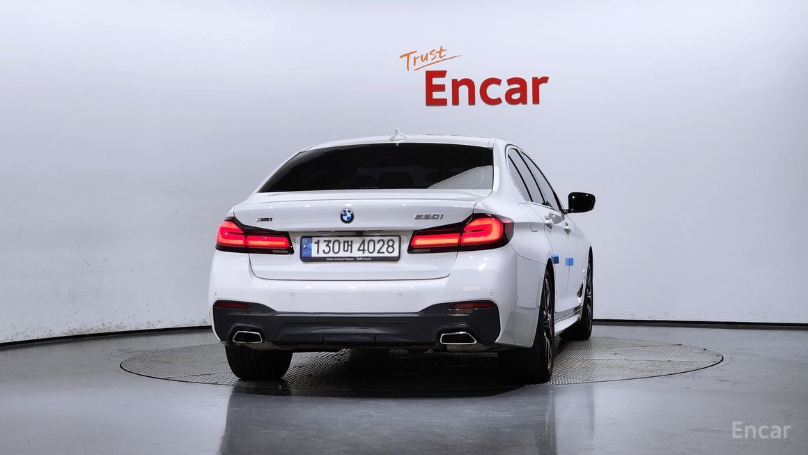 BMW 5 Series - фото 3