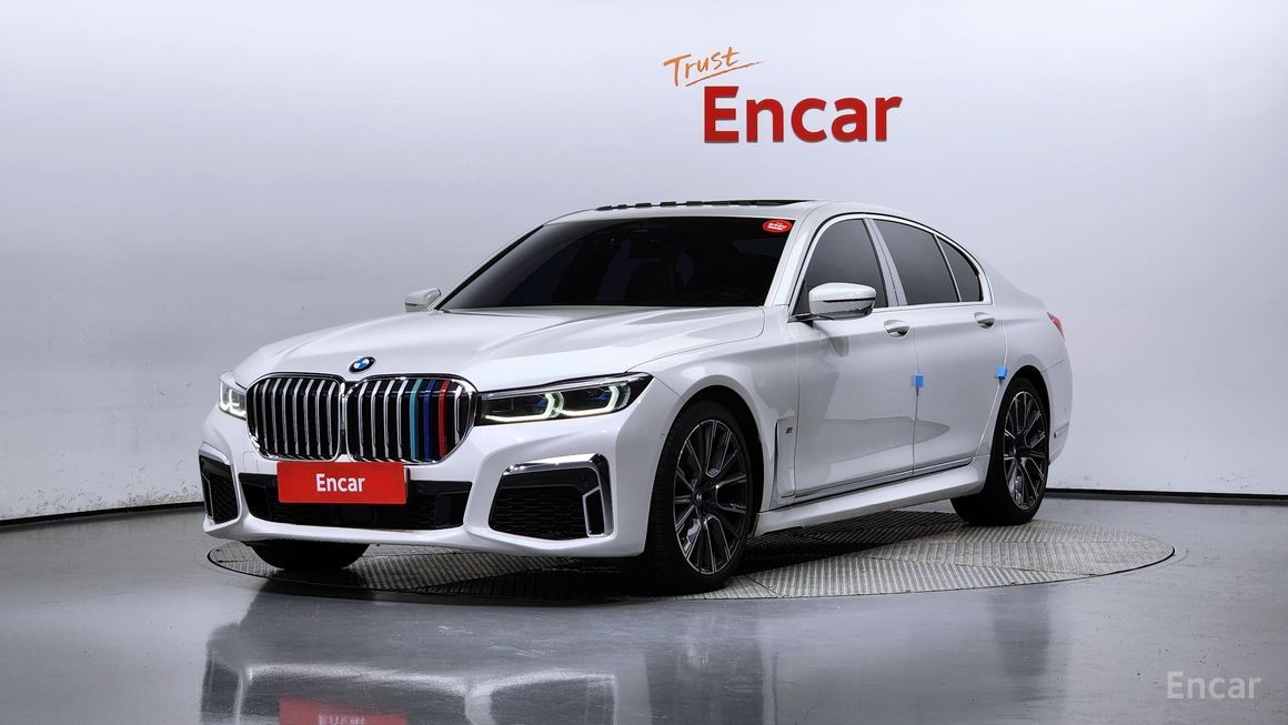 BMW 7 Series - фото 0