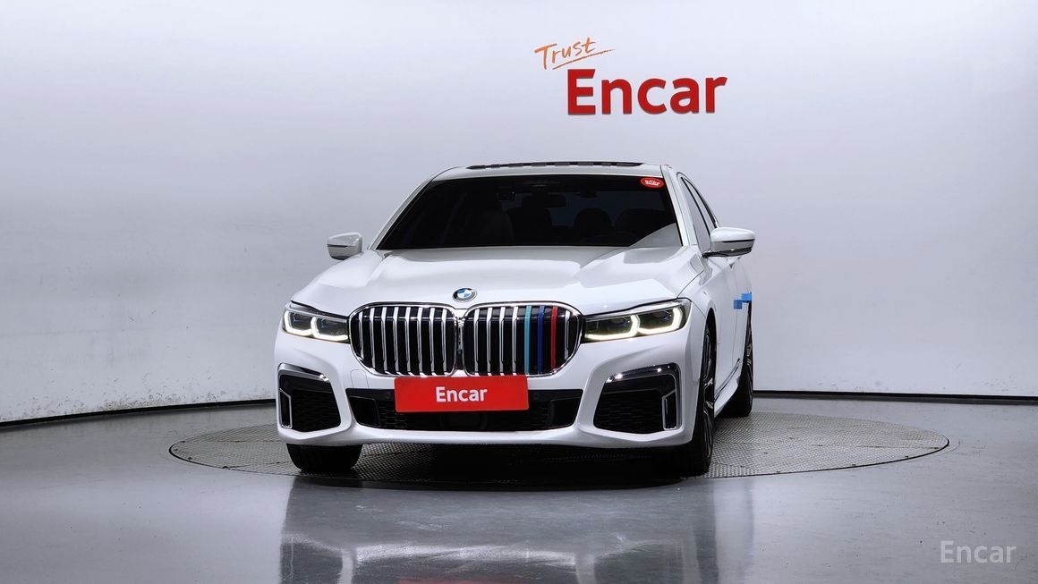 BMW 7 Series - фото 2