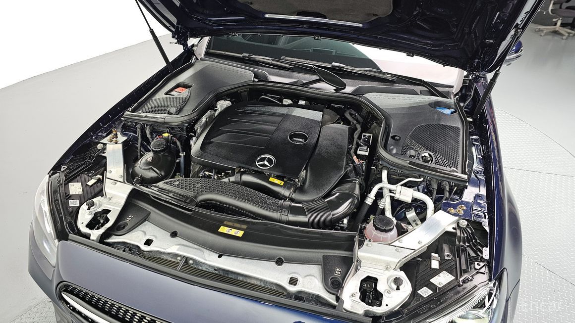 Mercedes-Benz E-Class - фото 5