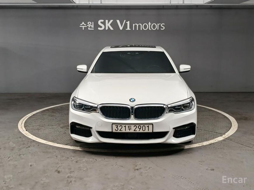 BMW 5 Series - фото 0