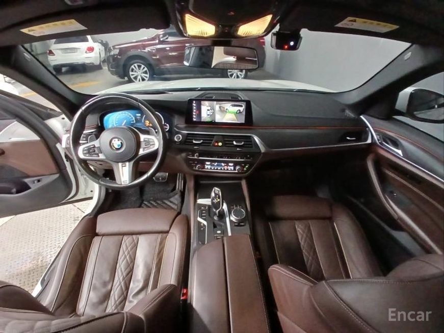 BMW 5 Series - фото 5