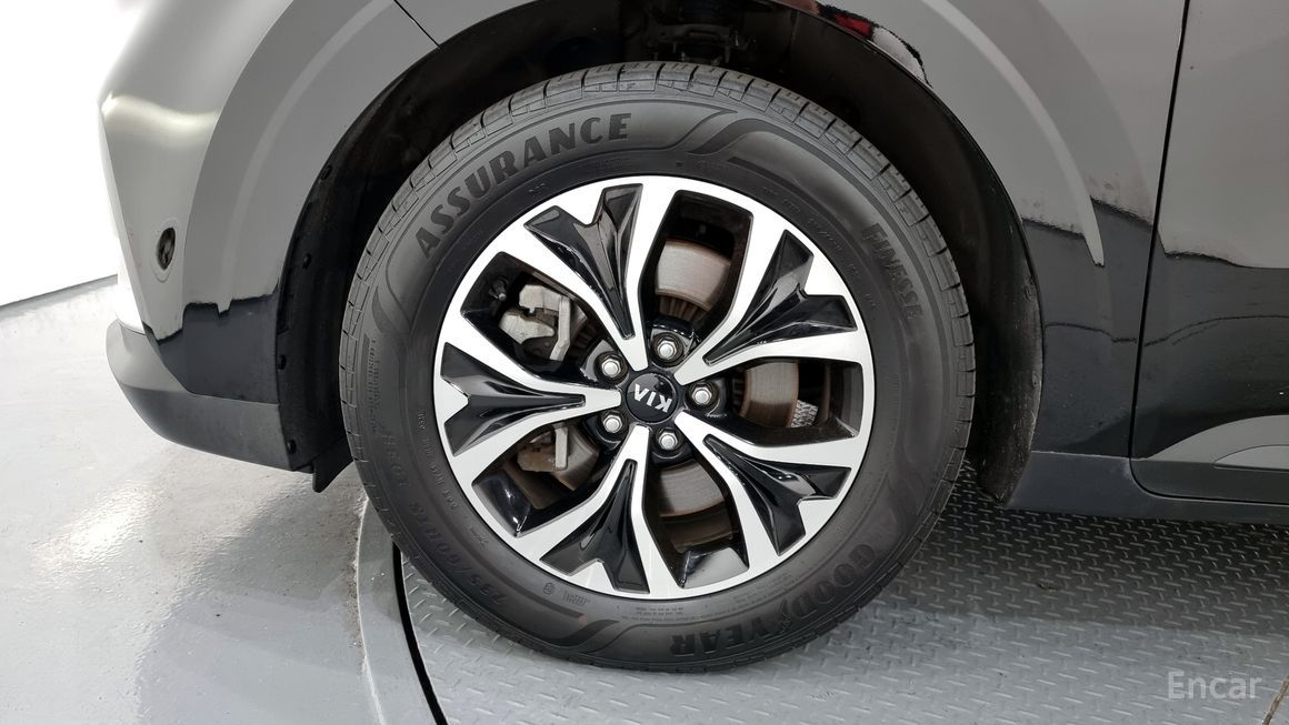 Kia Carnival - фото 4