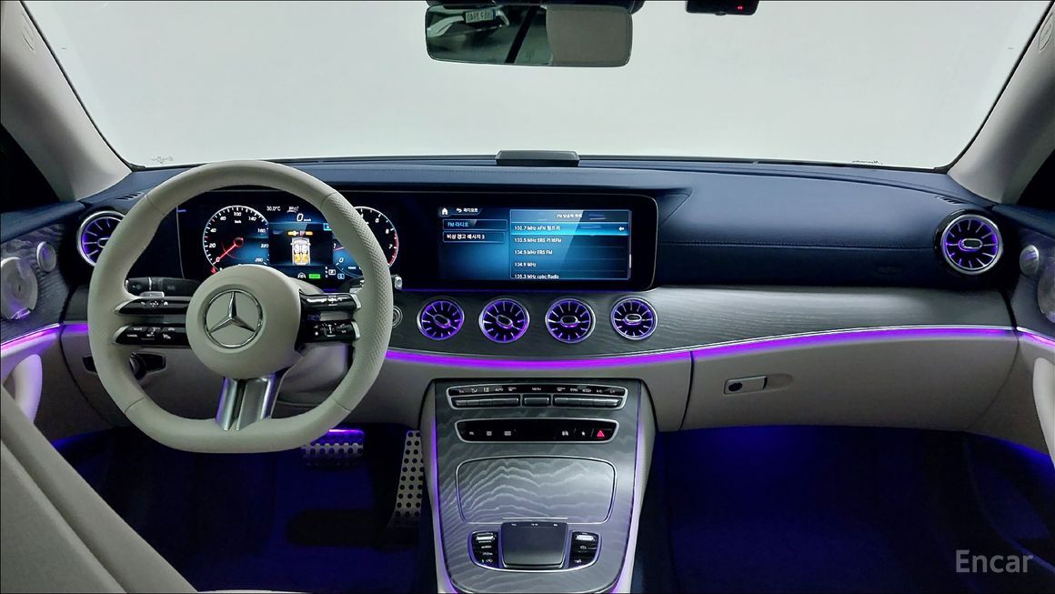 Mercedes-Benz E-Class - фото 6