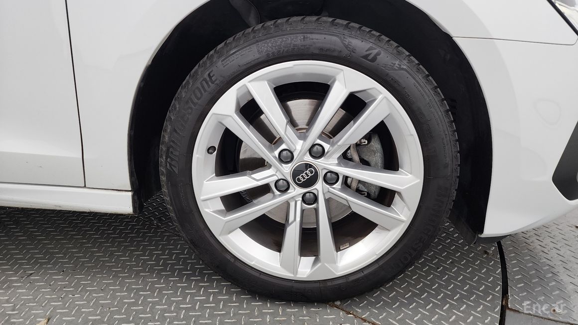 Audi A3 - фото 4