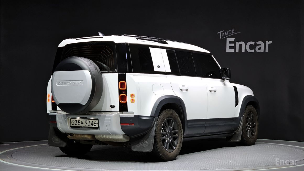 Land Rover Defender - фото 1