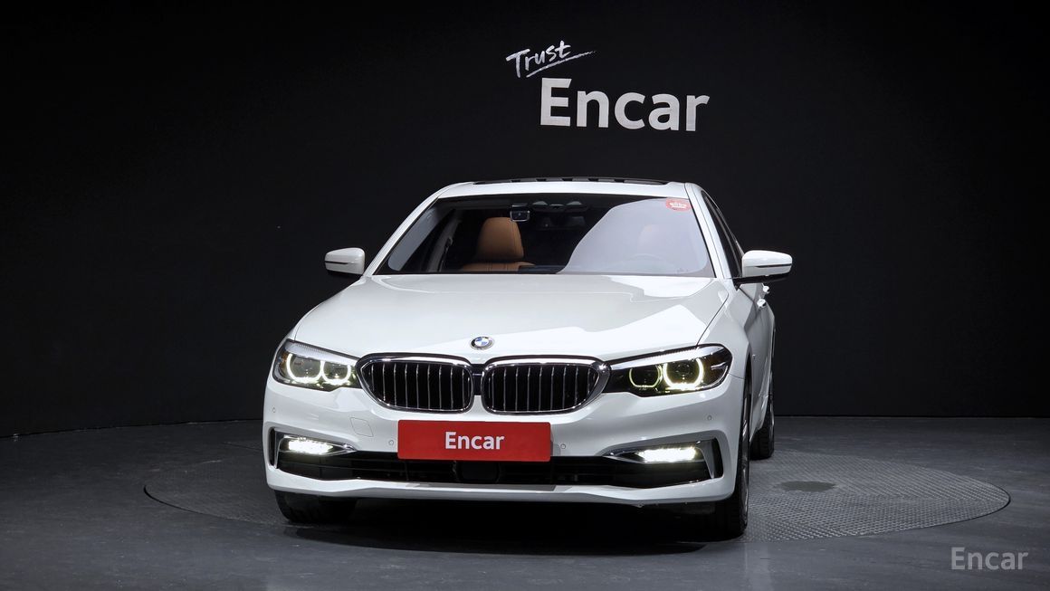 BMW 5 Series - фото 2