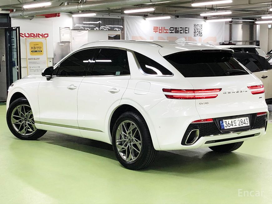 Genesis GV70 - фото 2