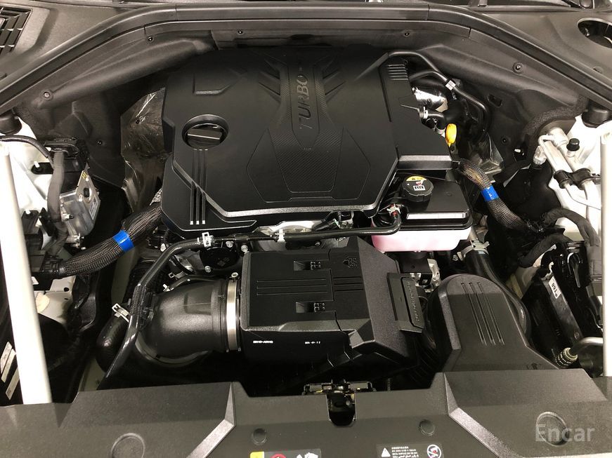 Genesis GV70 - фото 4