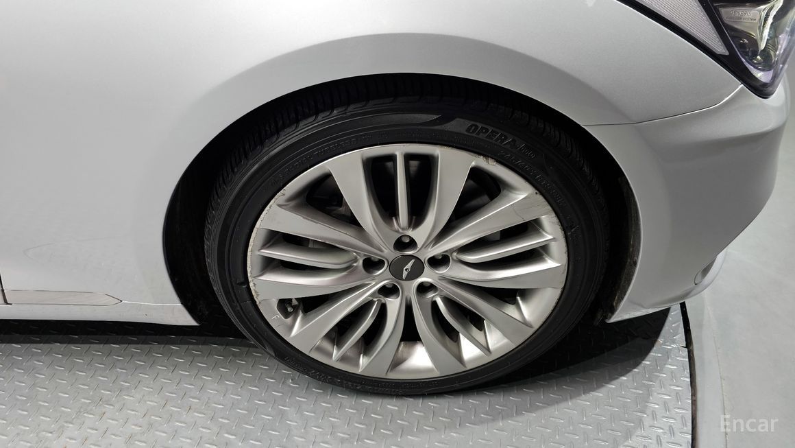 Genesis G80 - фото 4