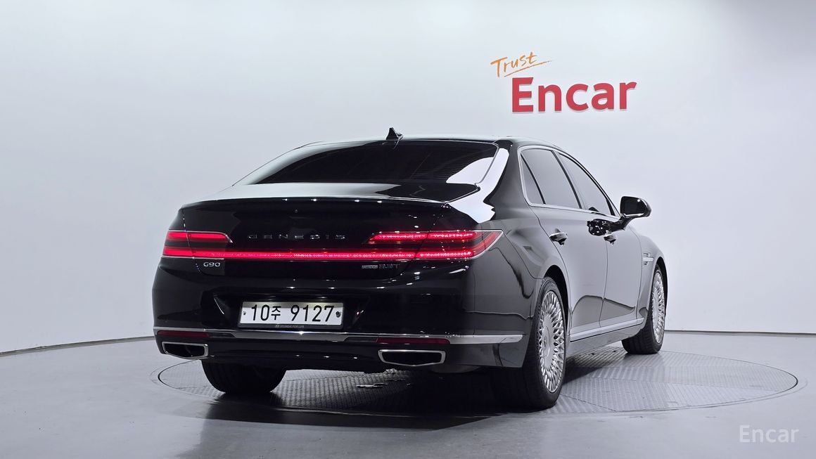 Genesis G90 - фото 1