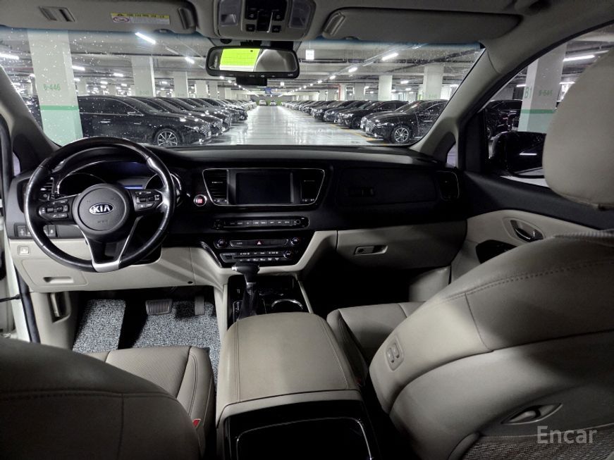 Kia Carnival - фото 6