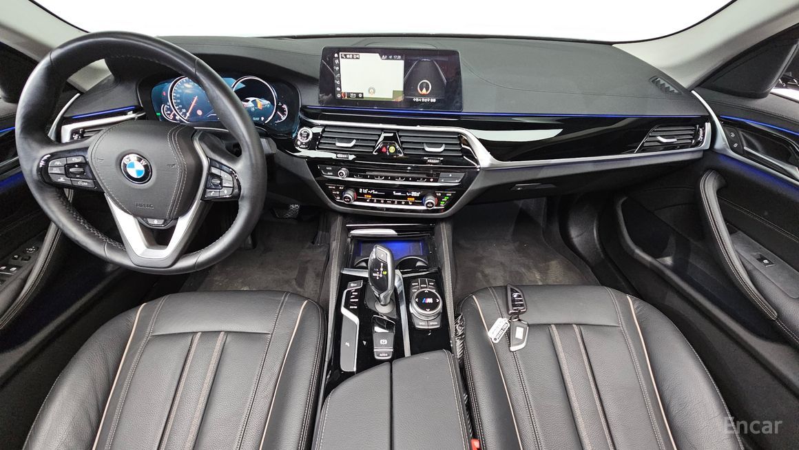 BMW 5 Series - фото 6