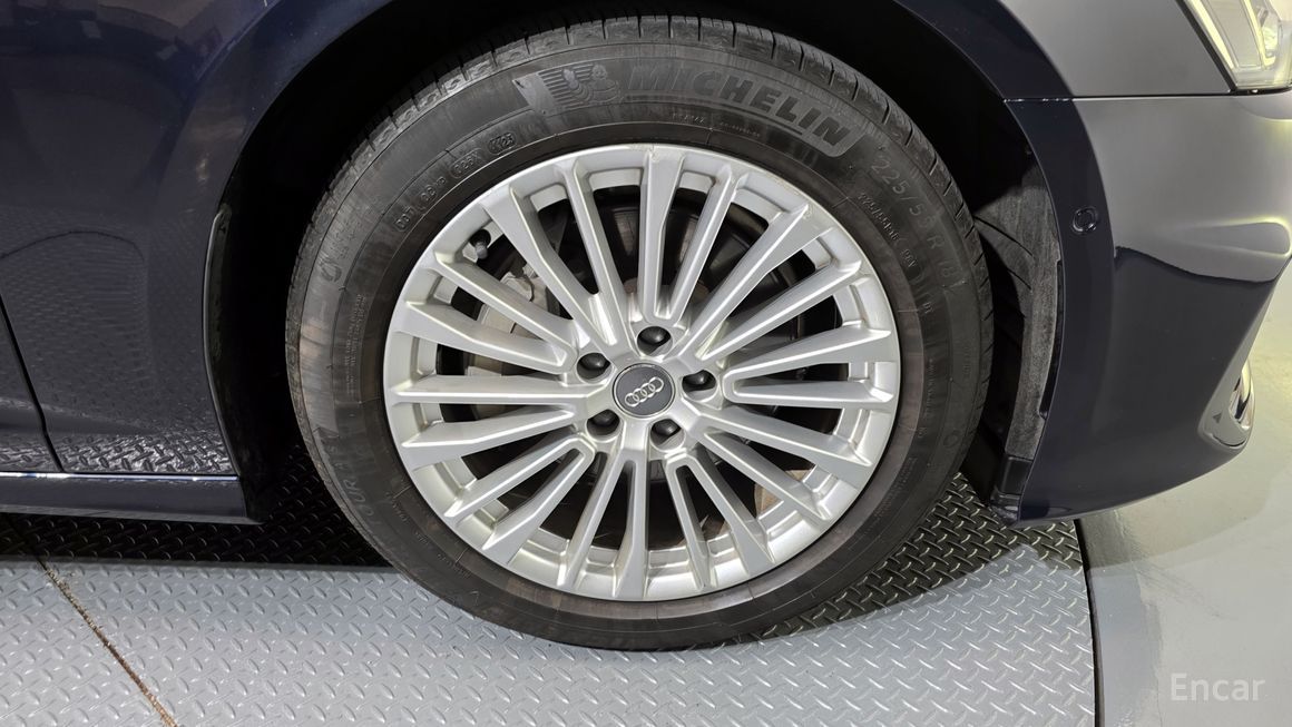 Audi A6 - фото 4