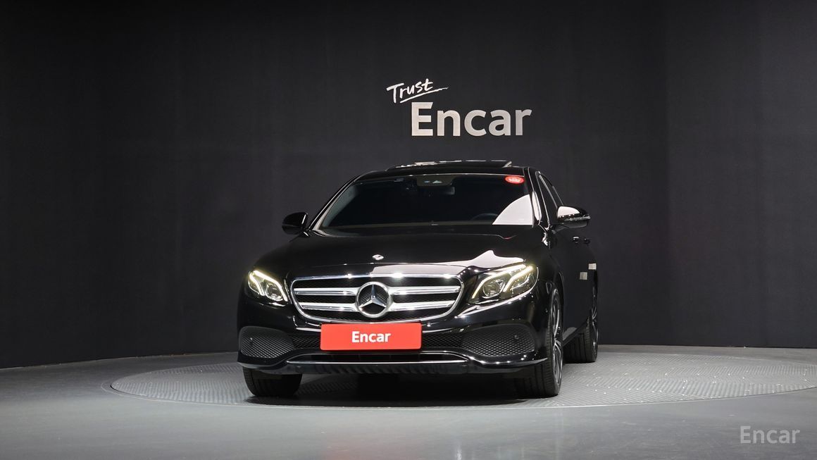 Mercedes-Benz E-Class - фото 2