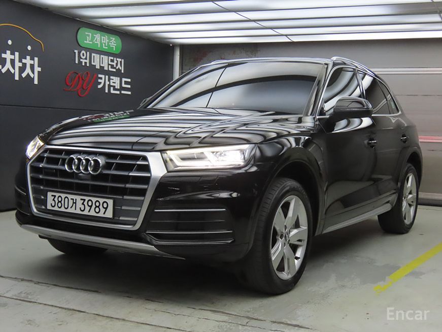 Audi Q5 - фото 0