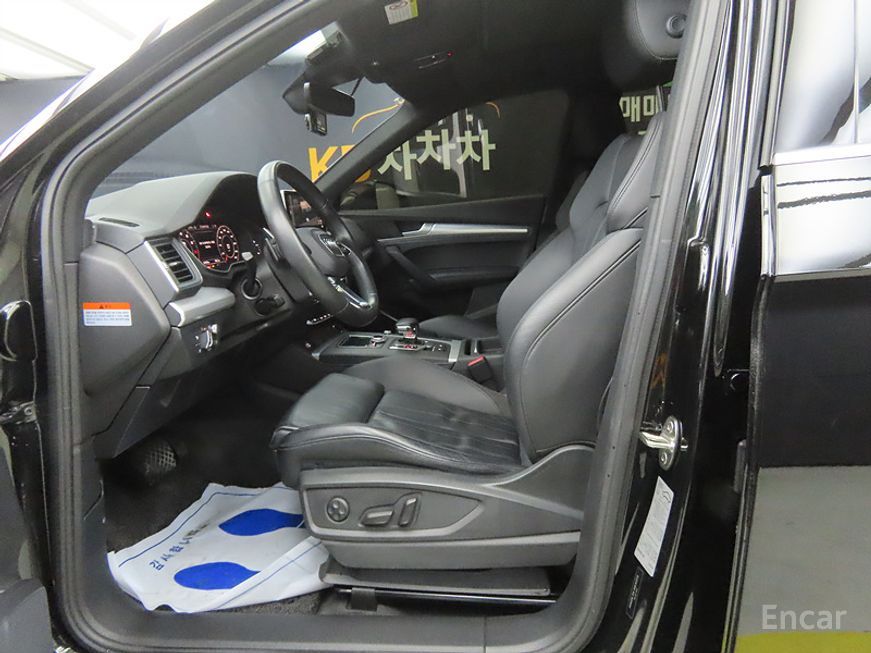 Audi Q5 - фото 4