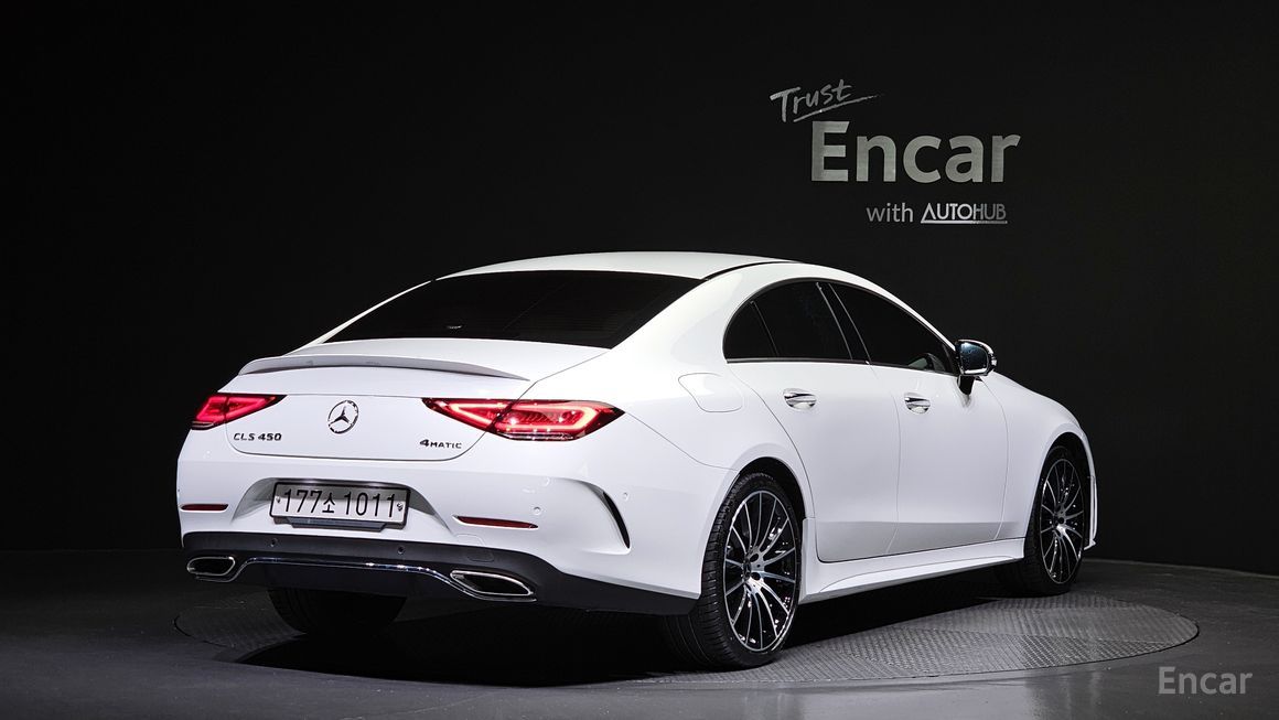 Mercedes-Benz CLS-Class - фото 1