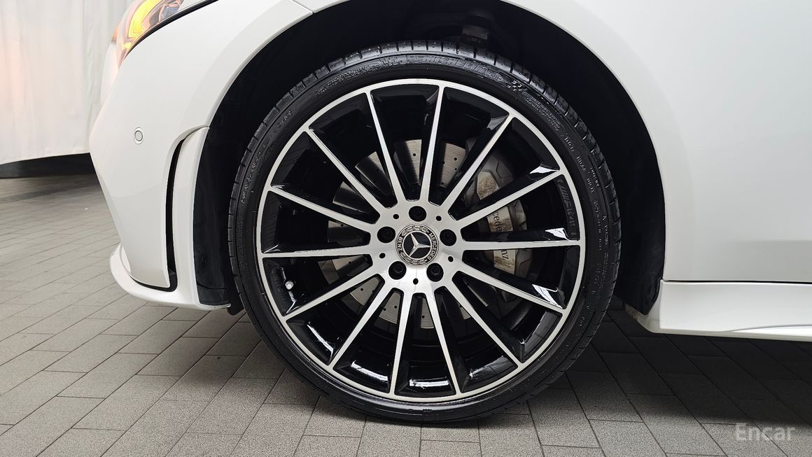 Mercedes-Benz CLS-Class - фото 4