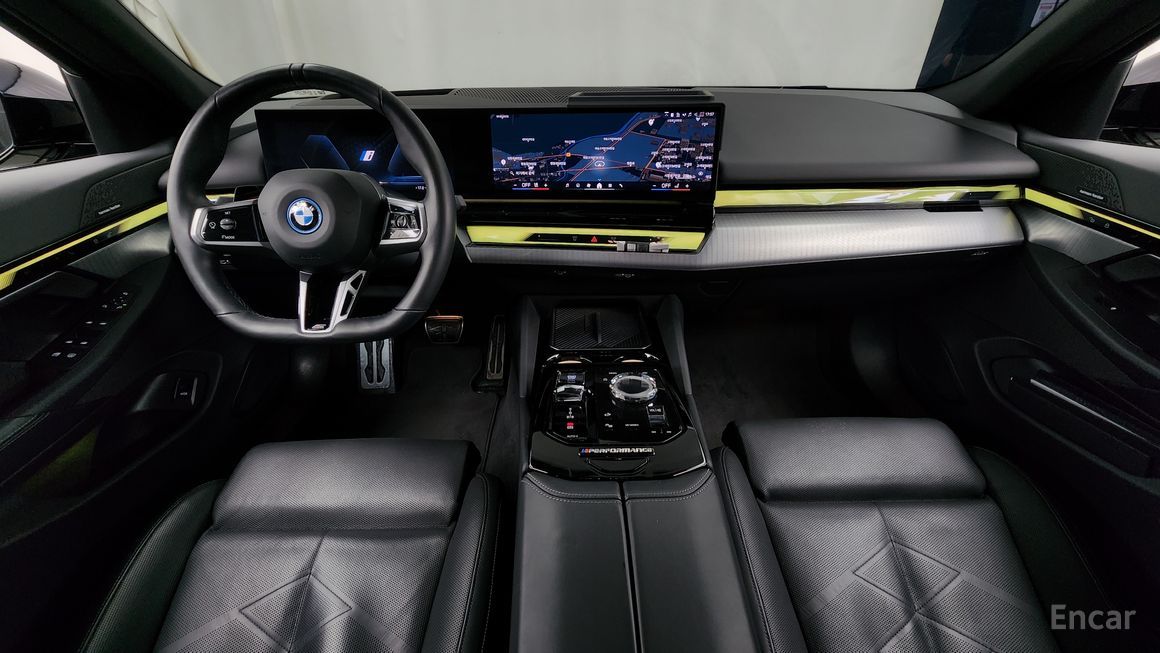 BMW i5 - фото 6