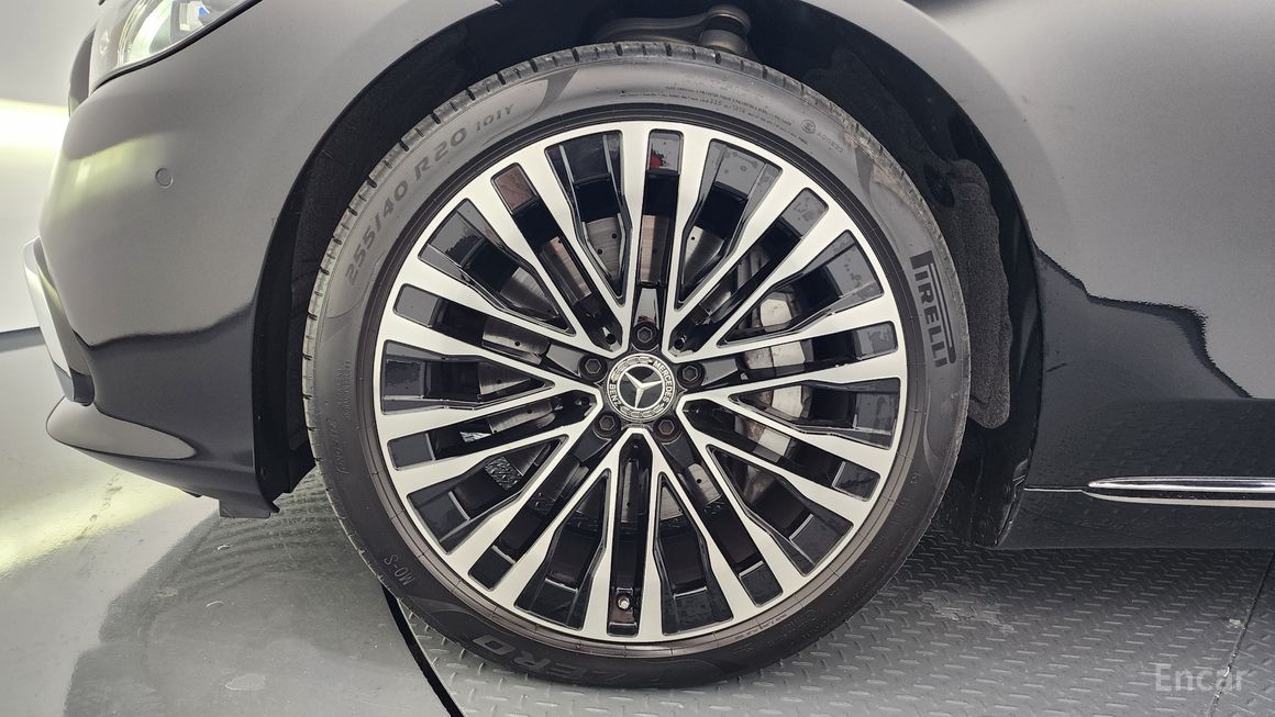 Mercedes-Benz S-Class - фото 4