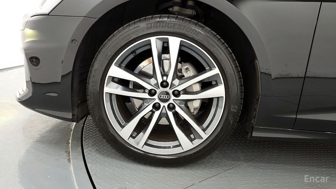 Audi A6 - фото 4