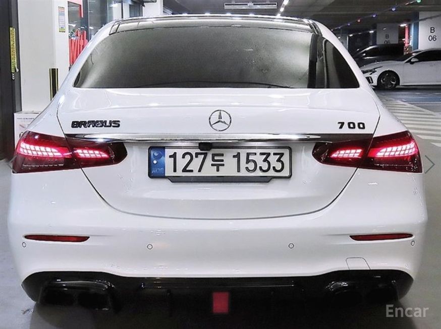 Mercedes-Benz E-Class - фото 4